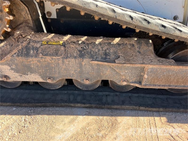 Bobcat T650 لوادر انزلاقية التوجيه