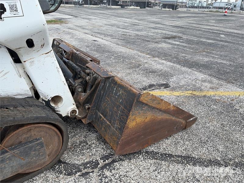 Bobcat T66 Skid steer mini utovarivači