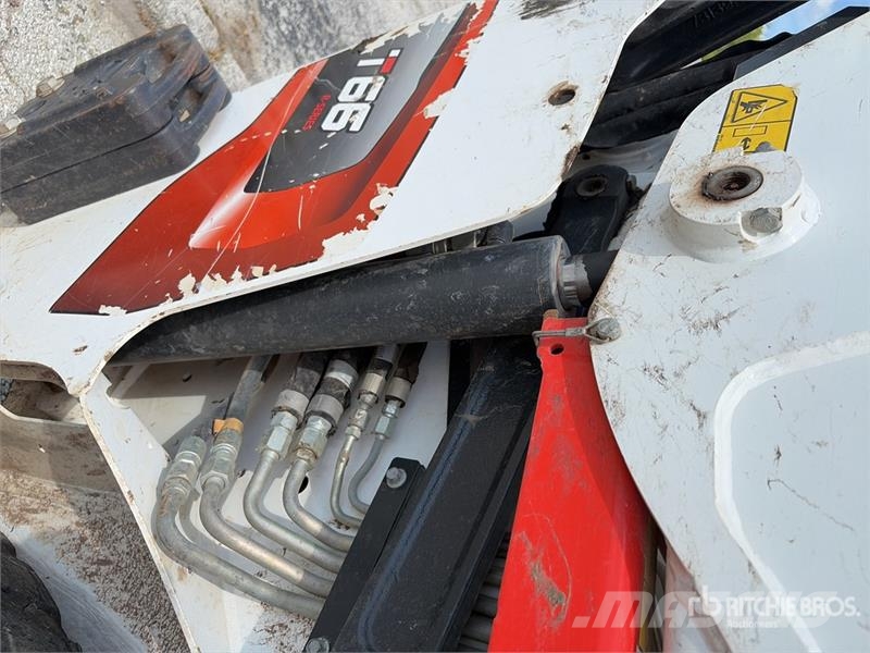 Bobcat T66 Skid steer mini utovarivači