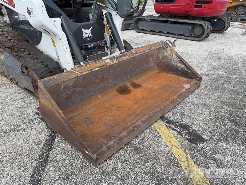 Bobcat T66 Skid steer mini utovarivači
