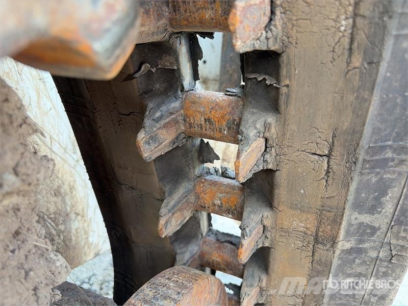 Bobcat T66 Skid steer mini utovarivači