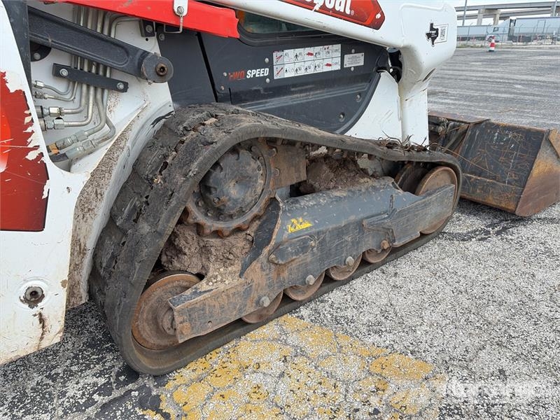 Bobcat T66 Skid steer mini utovarivači