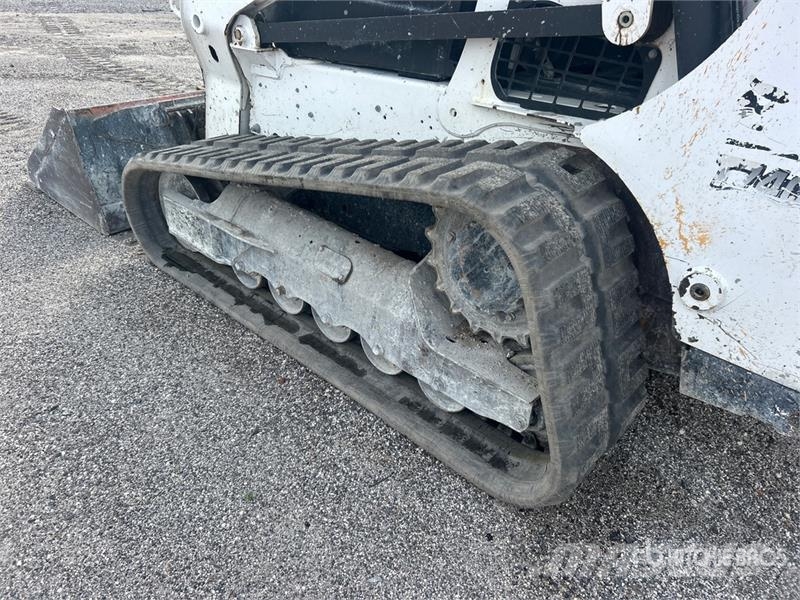Bobcat T740 Skid steer mini nakladalci
