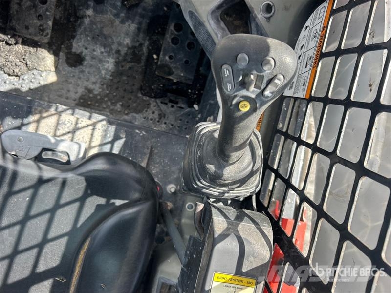 Bobcat T740 Skid steer loaders