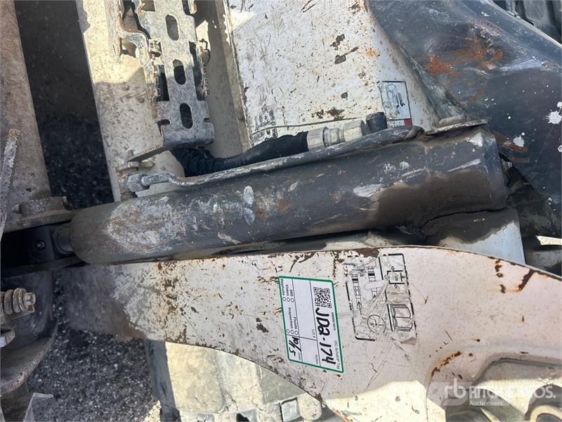 Bobcat T740 لوادر انزلاقية التوجيه