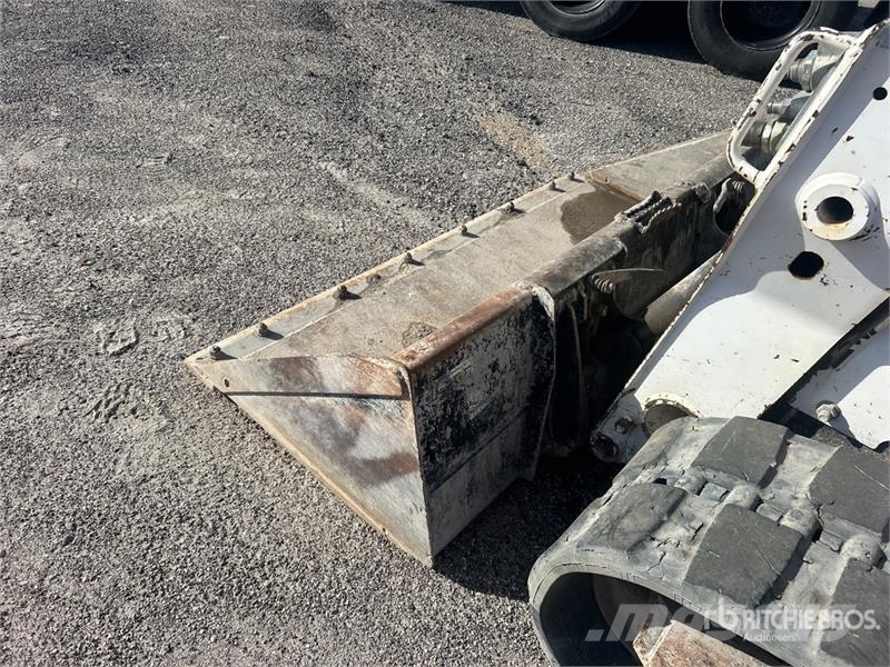 Bobcat T740 لوادر انزلاقية التوجيه