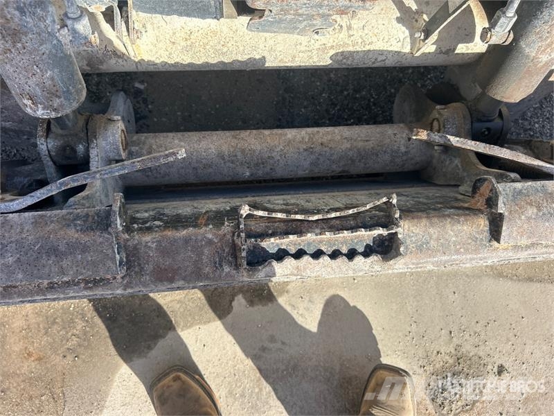 Bobcat T740 لوادر انزلاقية التوجيه