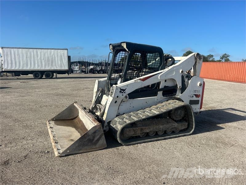 Bobcat T740 لوادر انزلاقية التوجيه
