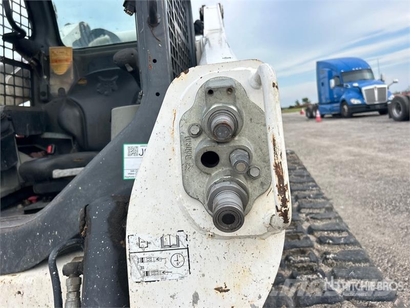 Bobcat T740 Мини товарачи