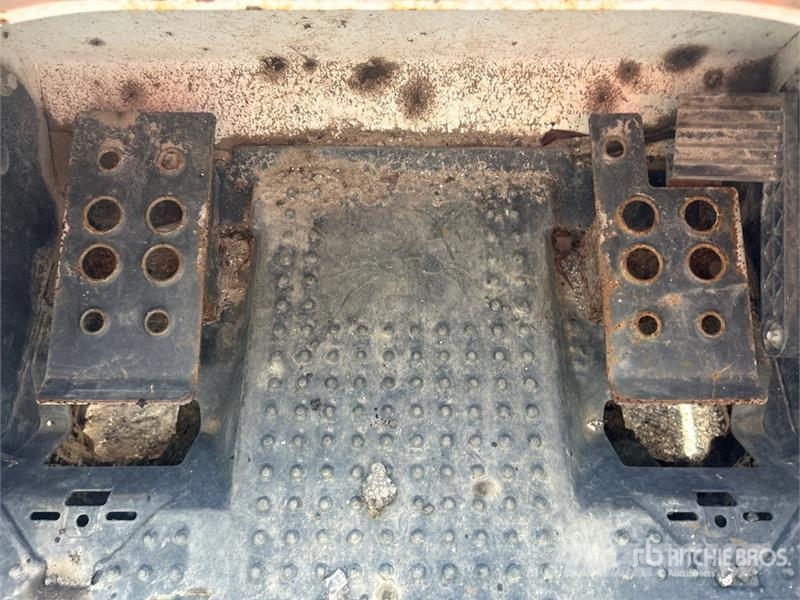 Bobcat T740 Skid steer loaders