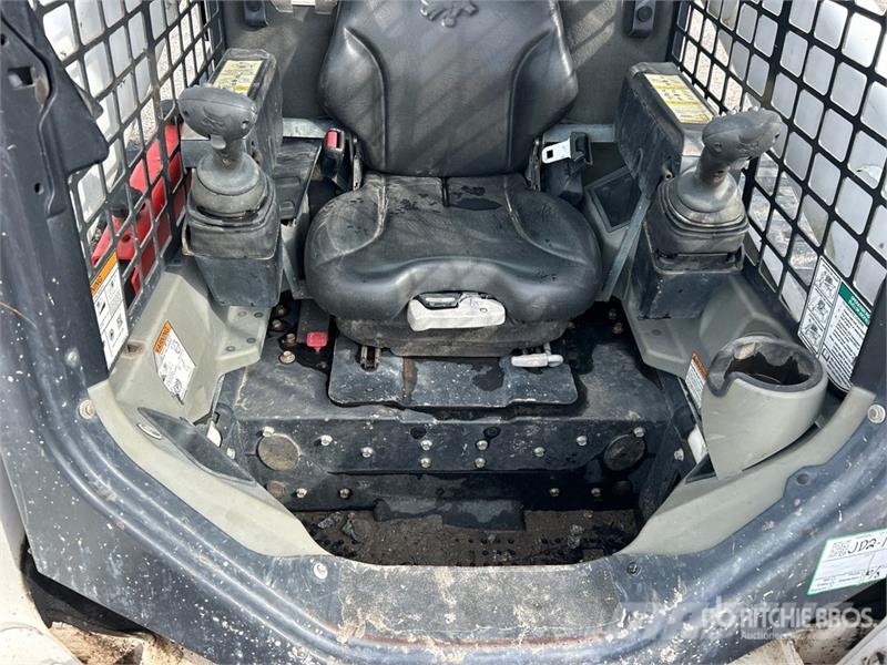 Bobcat T740 Мини товарачи
