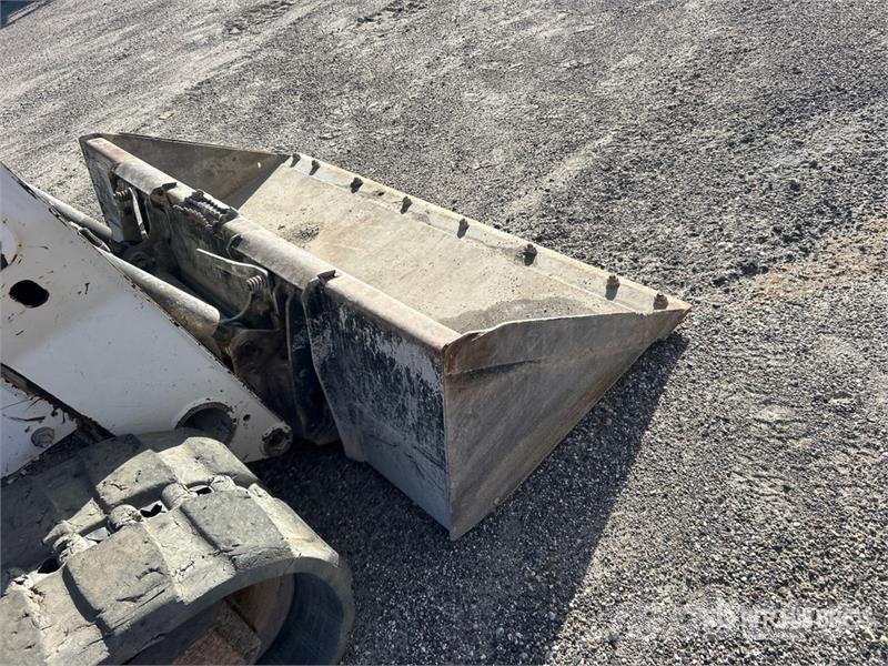 Bobcat T740 لوادر انزلاقية التوجيه