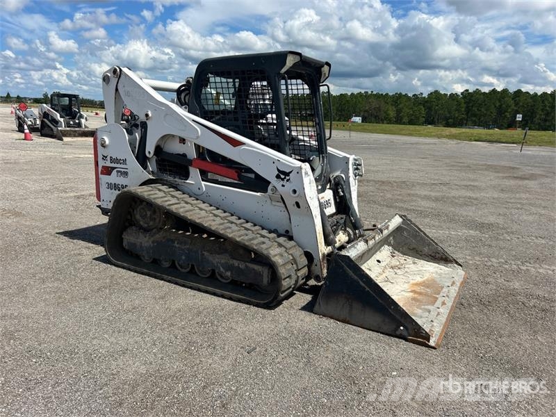 Bobcat T740 Skid steer loaders