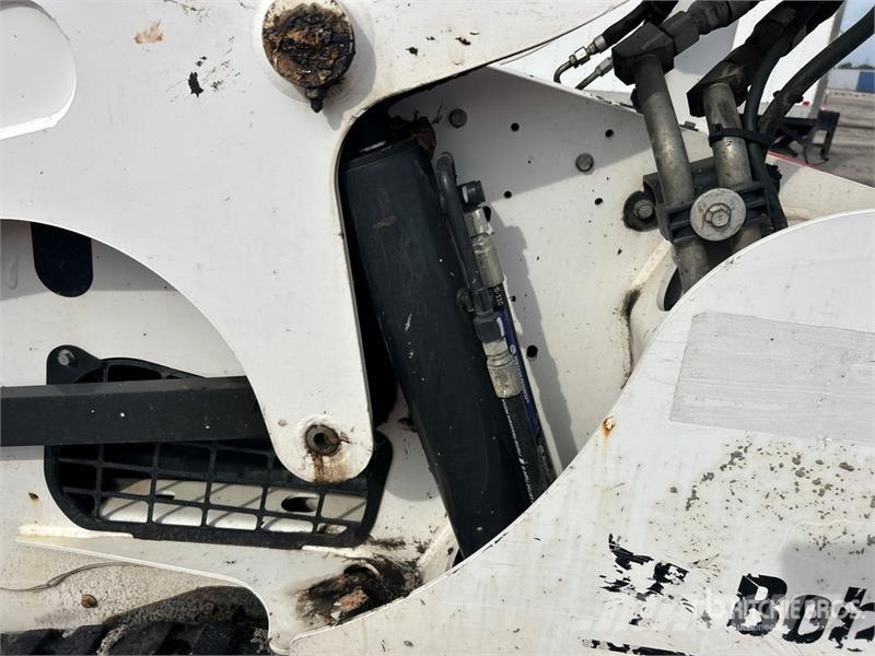 Bobcat T740 Мини товарачи
