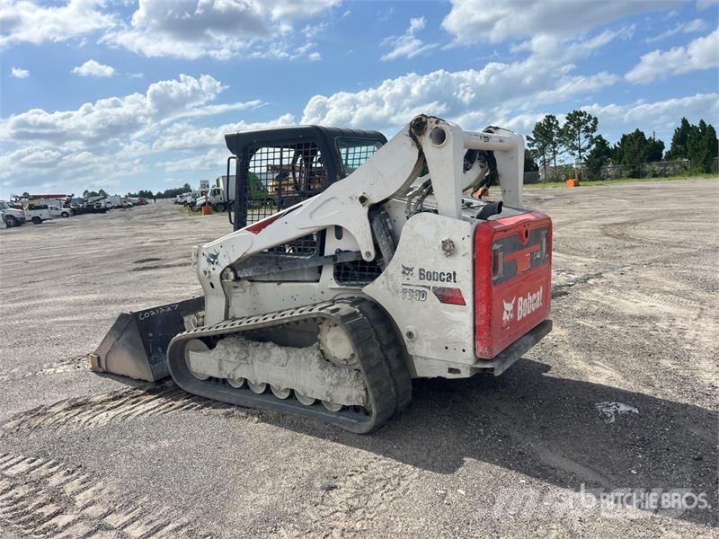 Bobcat T740 Skid steer loaders