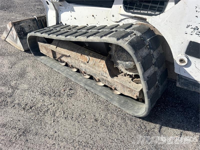 Bobcat T740 لوادر انزلاقية التوجيه