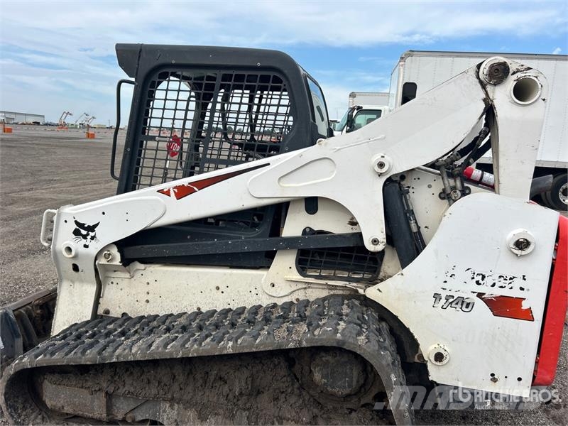 Bobcat T740 Мини товарачи