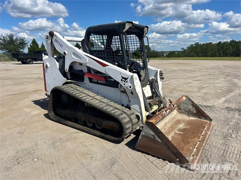 Bobcat T740 Skid steer loaders