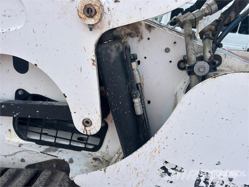 Bobcat T740 Skid steer mini nakladalci