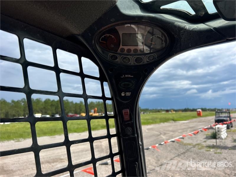 Bobcat T740 Skid steer loaders