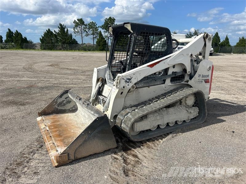 Bobcat T740 Skid steer loaders