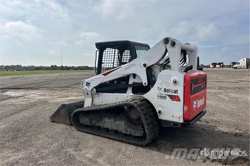 Bobcat T740 Мини товарачи
