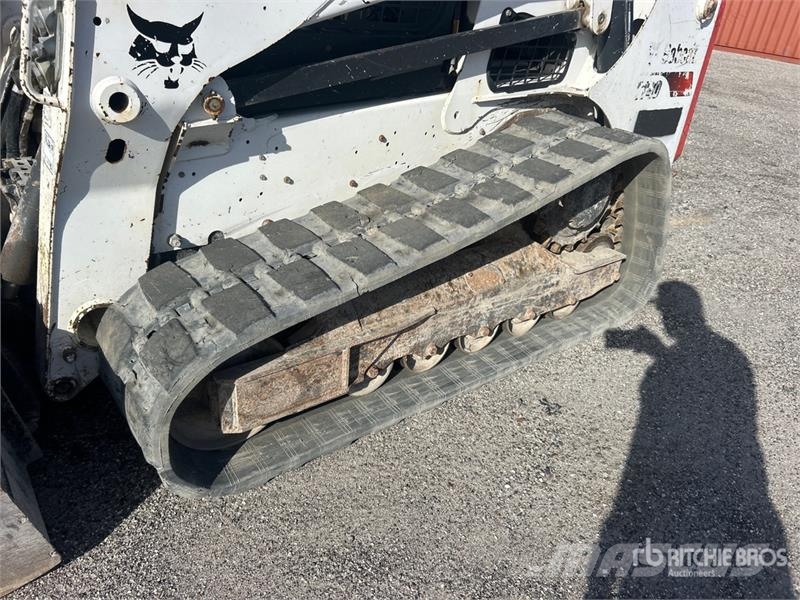 Bobcat T740 لوادر انزلاقية التوجيه