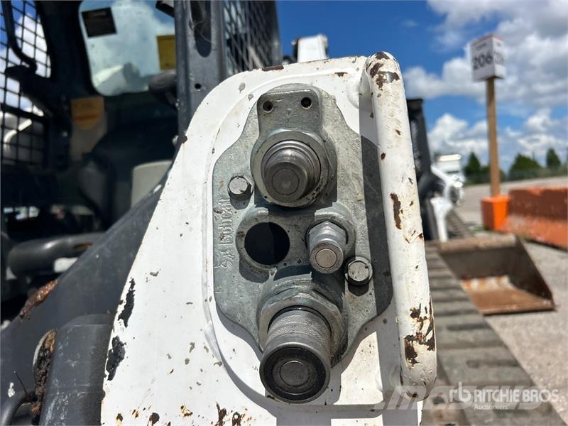 Bobcat T740 Skid steer loaders