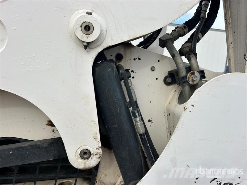 Bobcat T740 Мини товарачи