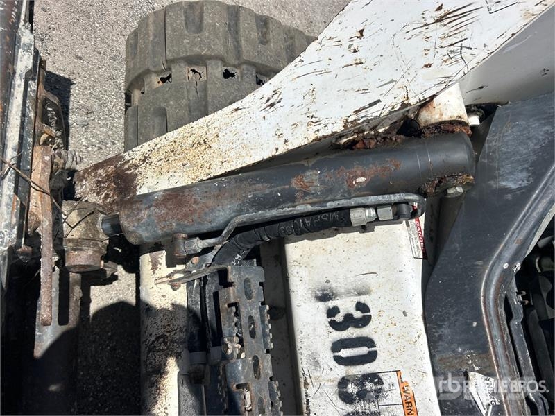 Bobcat T740 Skid steer loaders
