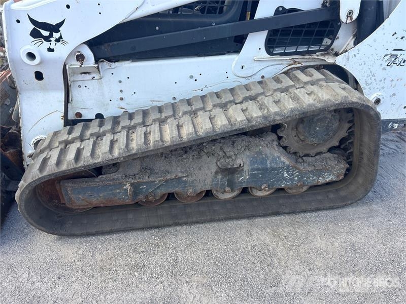 Bobcat T740 Skid steer loaders
