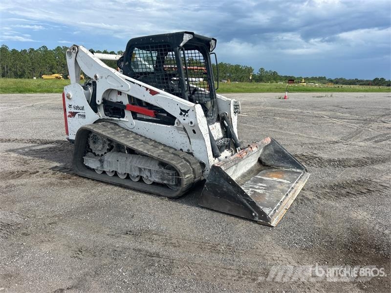 Bobcat T740 Skid steer mini nakladalci