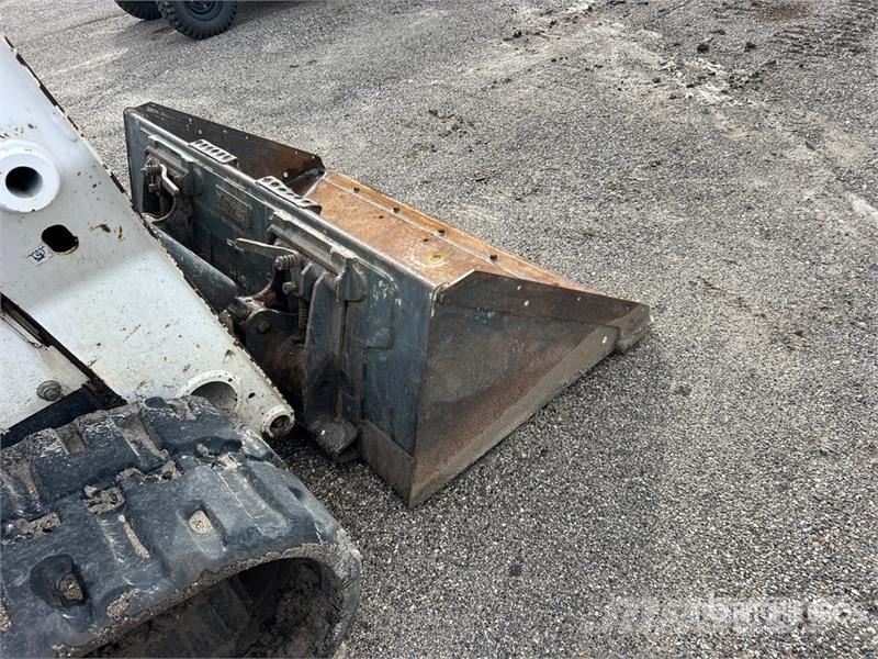 Bobcat T740 Мини товарачи
