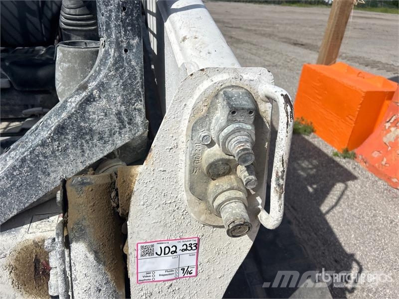 Bobcat T740 Lietoti riteņu kompaktiekrāvēji