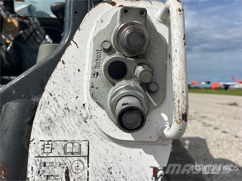 Bobcat T740 Skid steer loaders