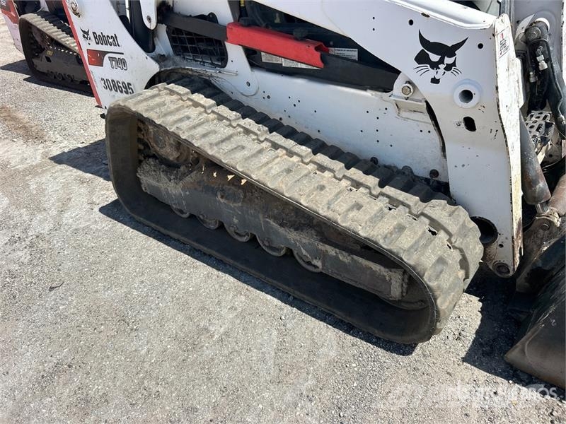 Bobcat T740 Skid steer loaders