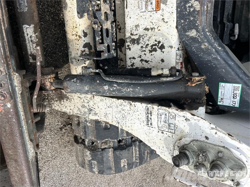 Bobcat T740 Мини товарачи
