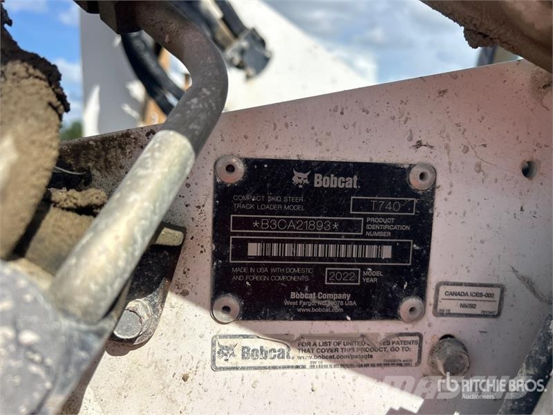 Bobcat T740 Lietoti riteņu kompaktiekrāvēji
