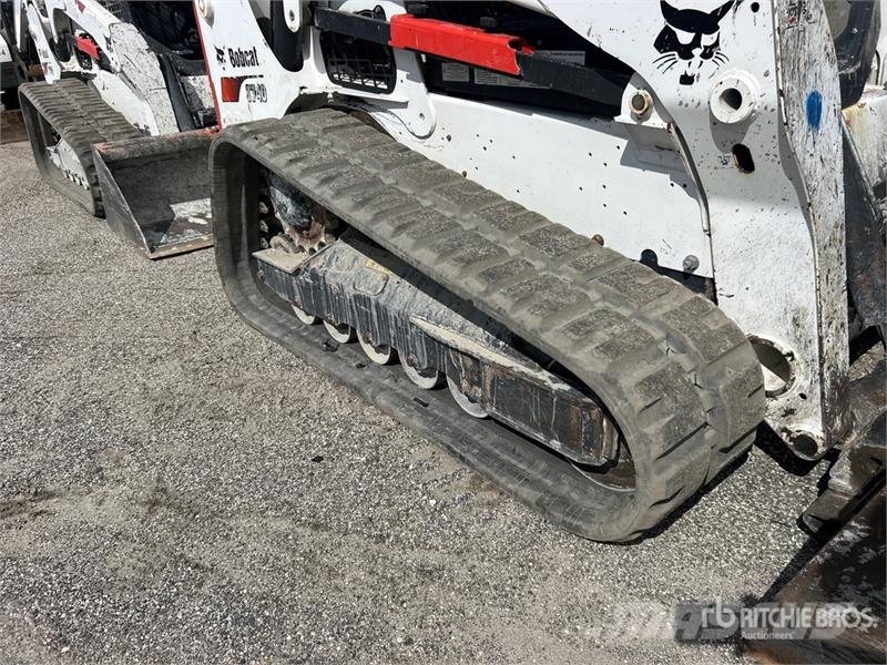 Bobcat T740 Skid steer loaders