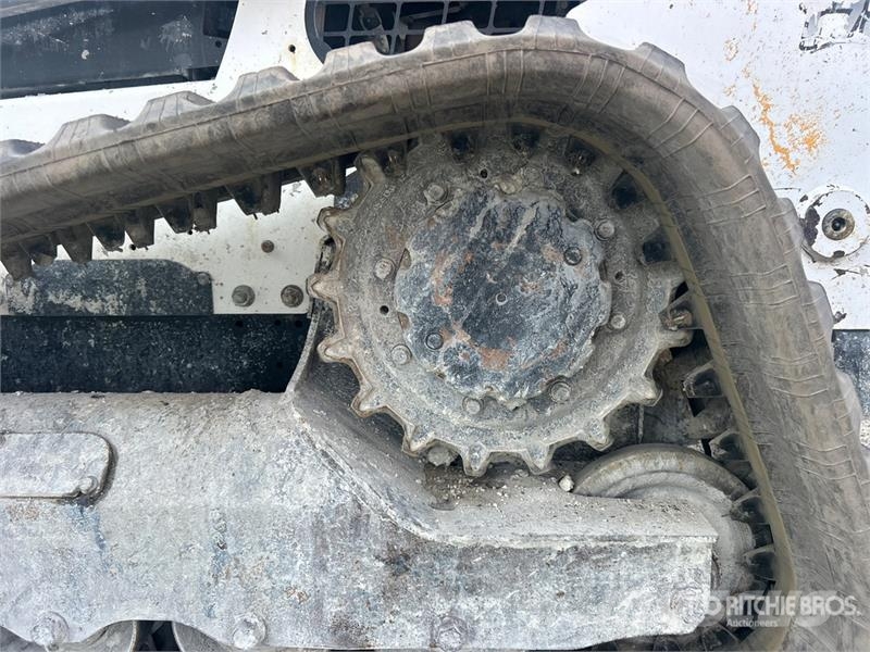 Bobcat T740 Skid steer mini nakladalci