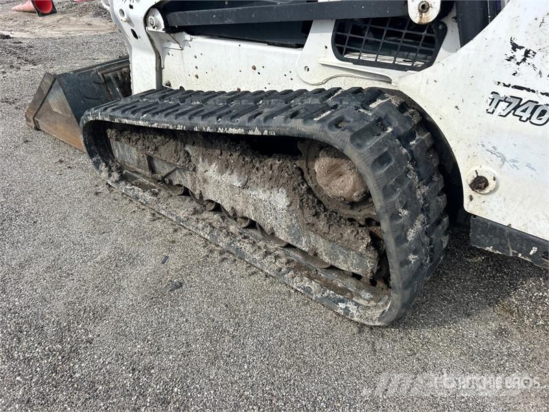Bobcat T740 Мини товарачи
