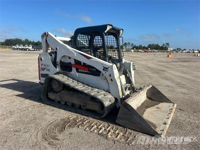 Bobcat T740 لوادر انزلاقية التوجيه