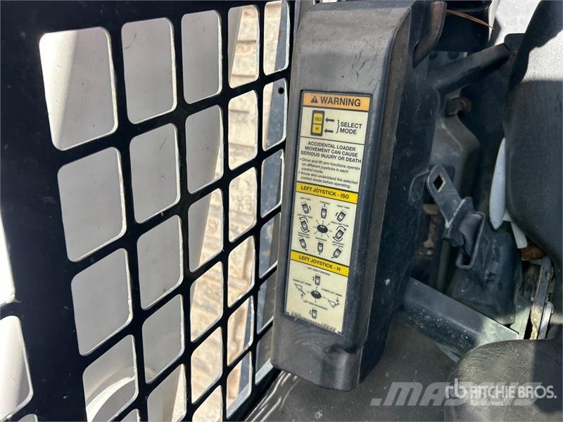 Bobcat T740 Skid steer loaders