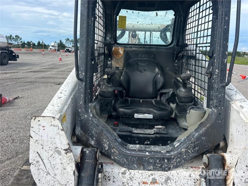 Bobcat T740 Skid steer mini nakladalci