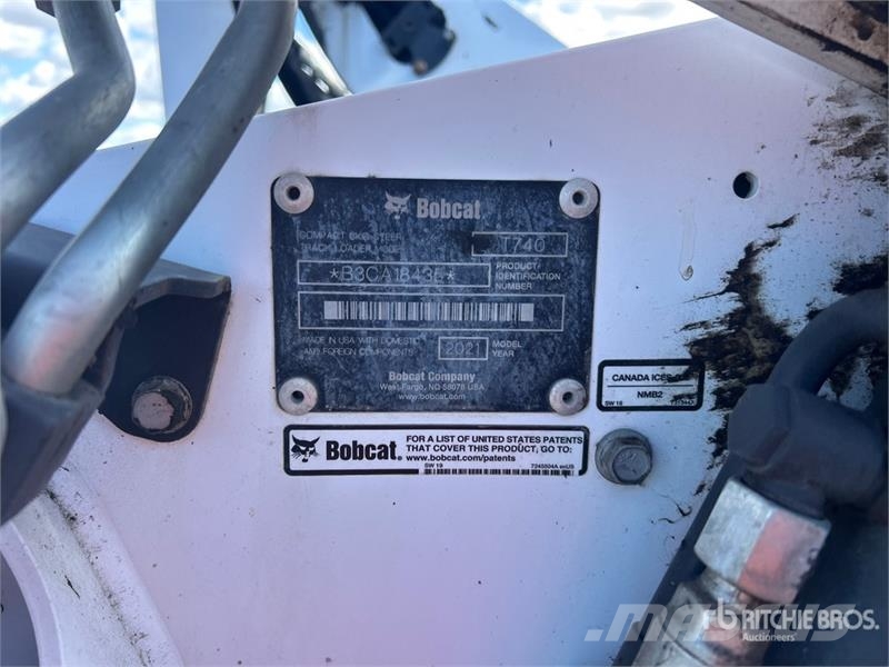 Bobcat T740 Skid steer loaders