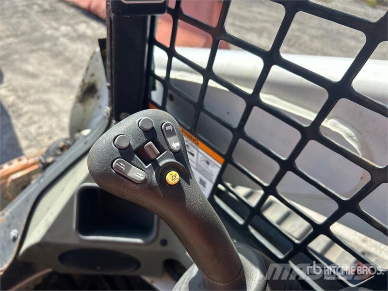 Bobcat T740 Skid steer loaders
