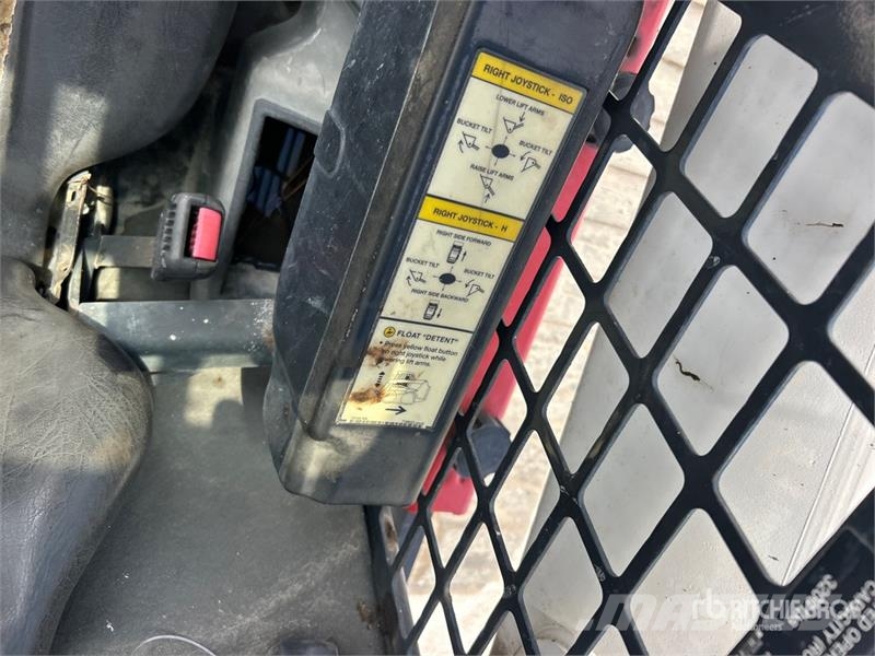 Bobcat T740 Skid steer loaders