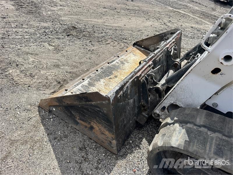 Bobcat T740 Skid steer loaders