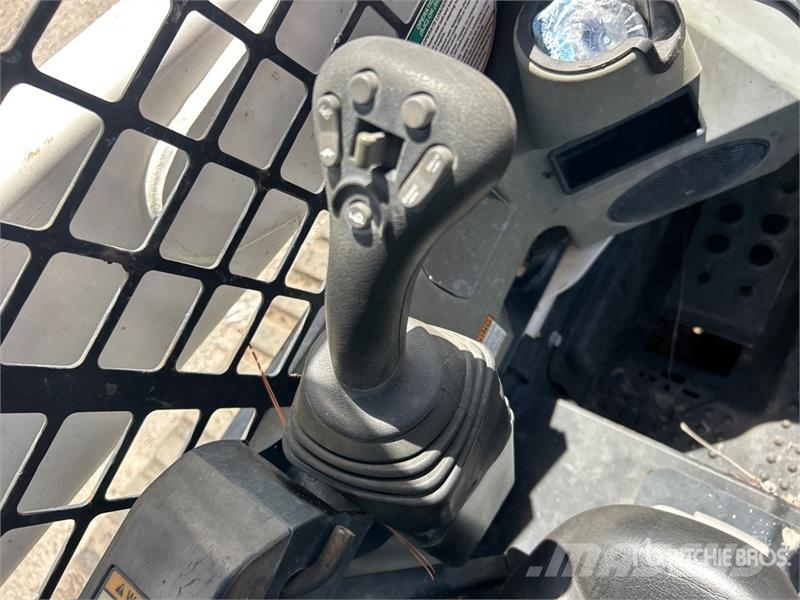 Bobcat T740 Skid steer loaders