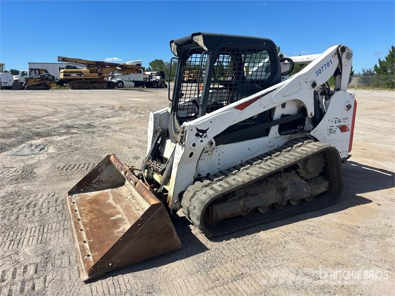 Bobcat T740 Skid steer loaders